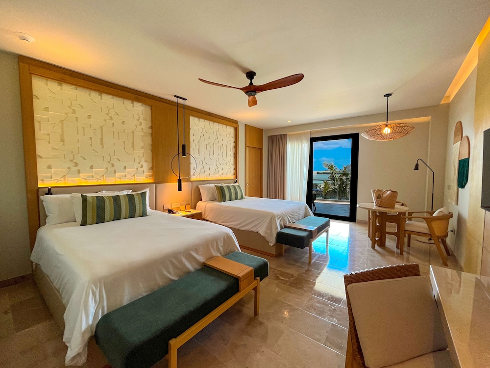 Serenity Club Partial Ocean View 2 Queen Beds Junior Suite