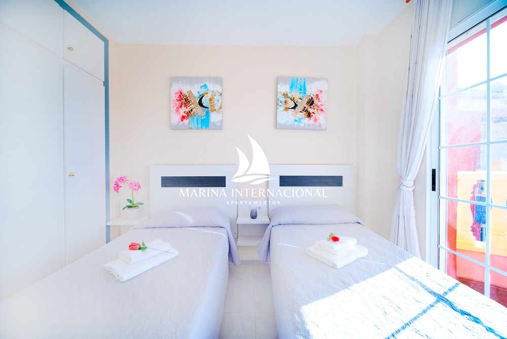 Apartment, 2 Bedrooms (5 adults) - Photo 2
