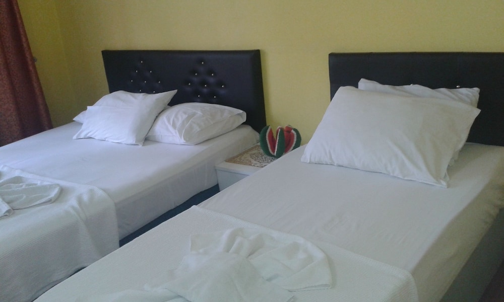 Classic Triple Room photo 1