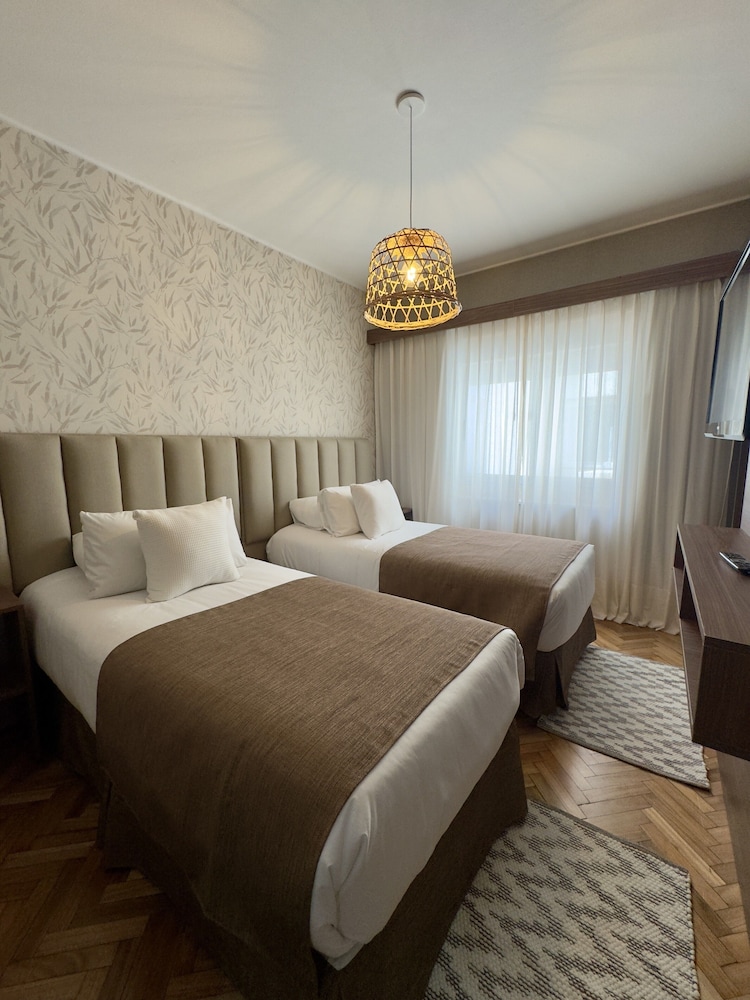 Premium Suite