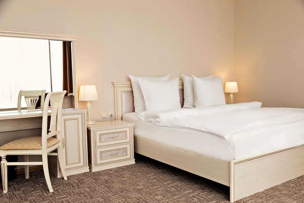 Luxury Suite, 1 King Bed photo 1