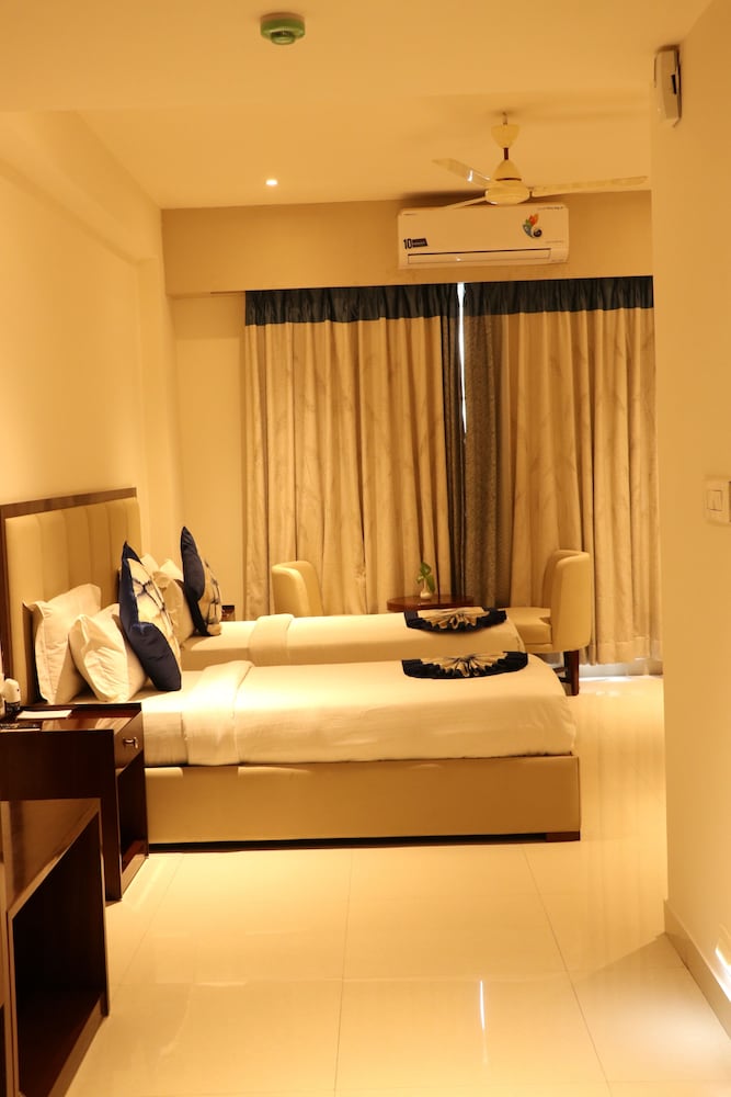 Deluxe Room - Photo 4