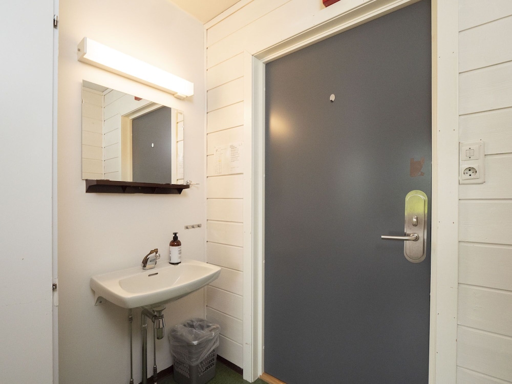 Basic Single Room photo 3