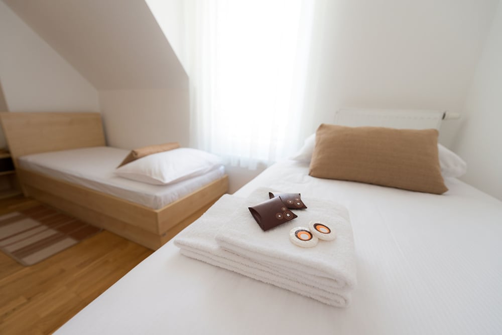 Quadruple Room - Photo 2