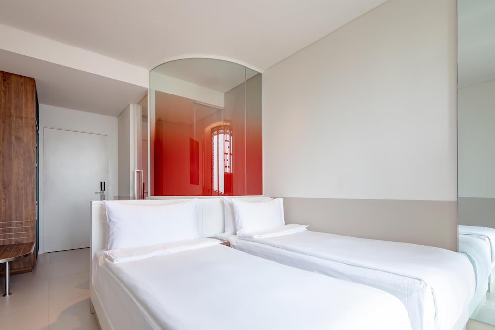 Room, 2 Twin Beds - Photo 3