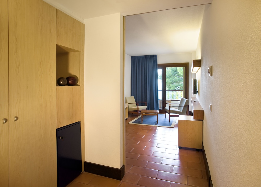 Junior Family Room - Photo 23