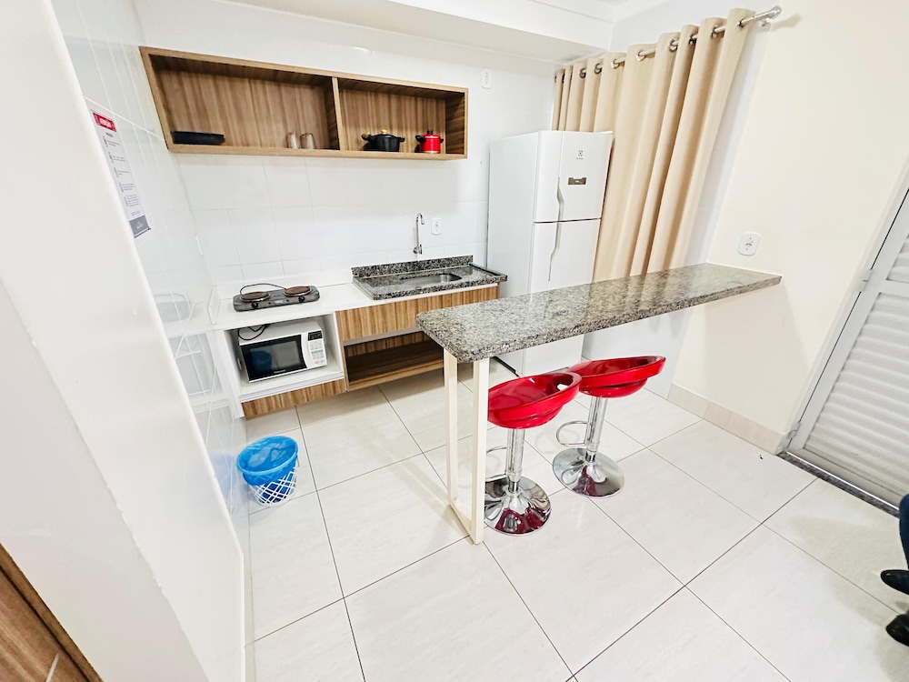 Basic Apartment photo 2