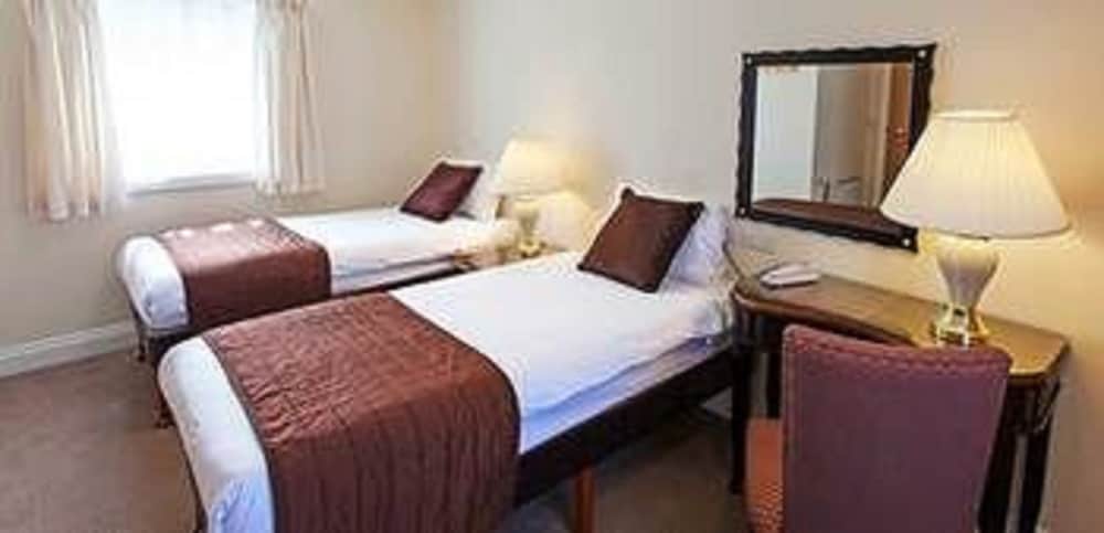 Twin Room - Photo 4