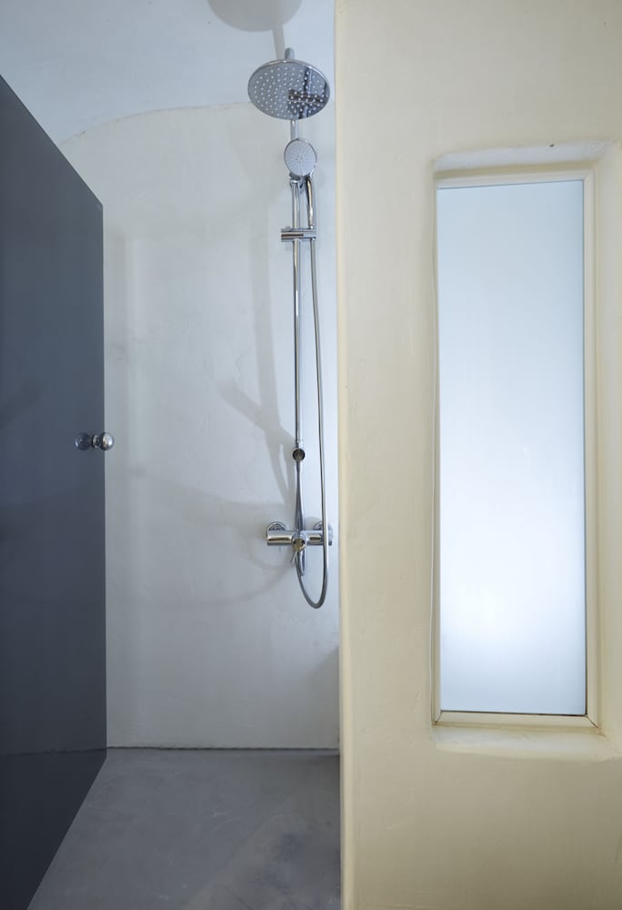Suite, Jetted Tub, Sea View (Outdoor Heated Jetted Tub) photo 2