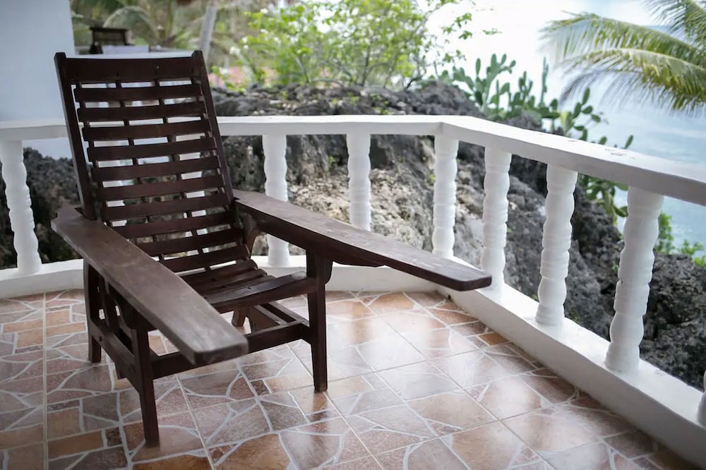 Ocean View Bungalow Deluxe photo 3