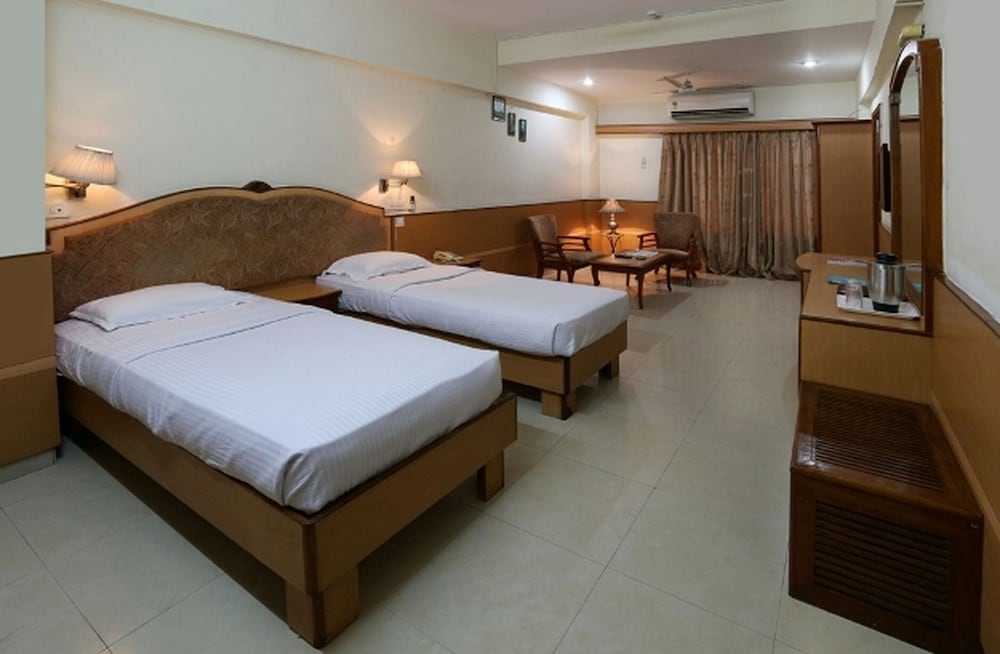 Executive Room - Photo 1