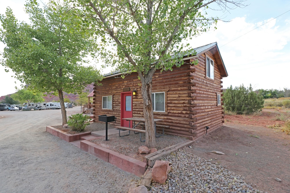 Cottage Cottonwood photo 1
