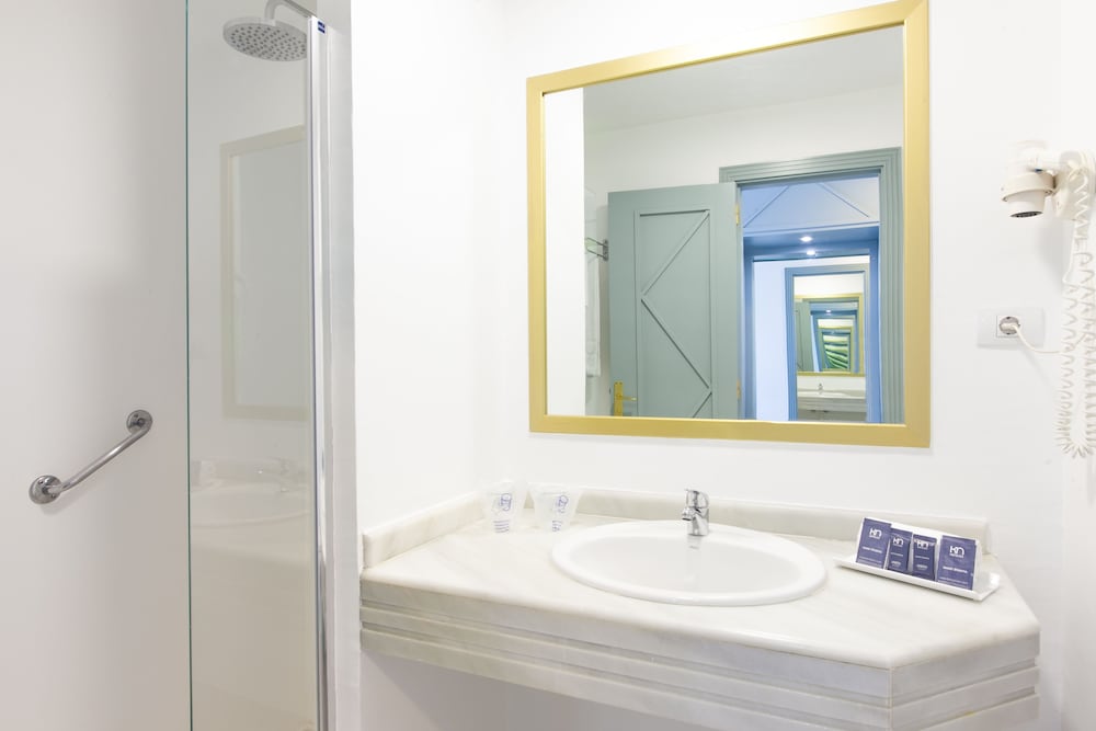 Double Room Single Use, Balcony Double Room Single Use, Balcony