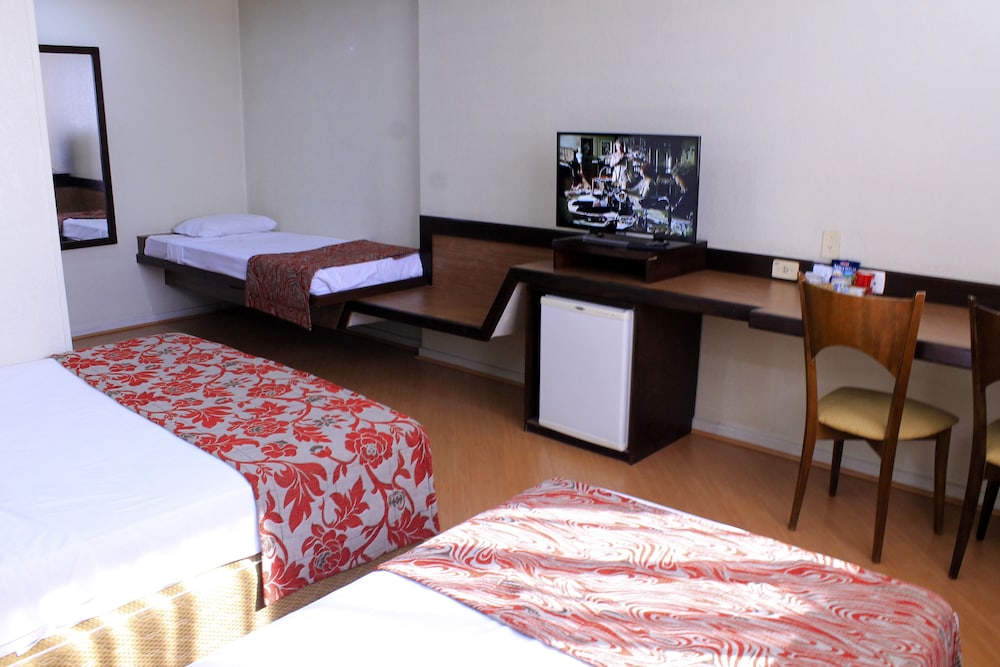 Standard Triple Room, 3 Twin Beds - Photo 2