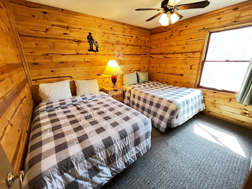 Cabin photo 2