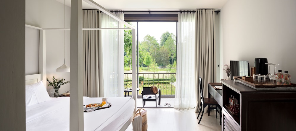 Superior Garden Room