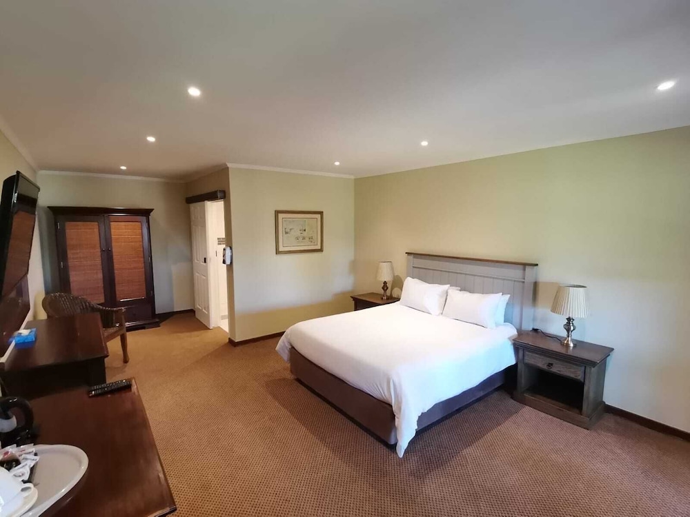 Standard Double Room, Garden View