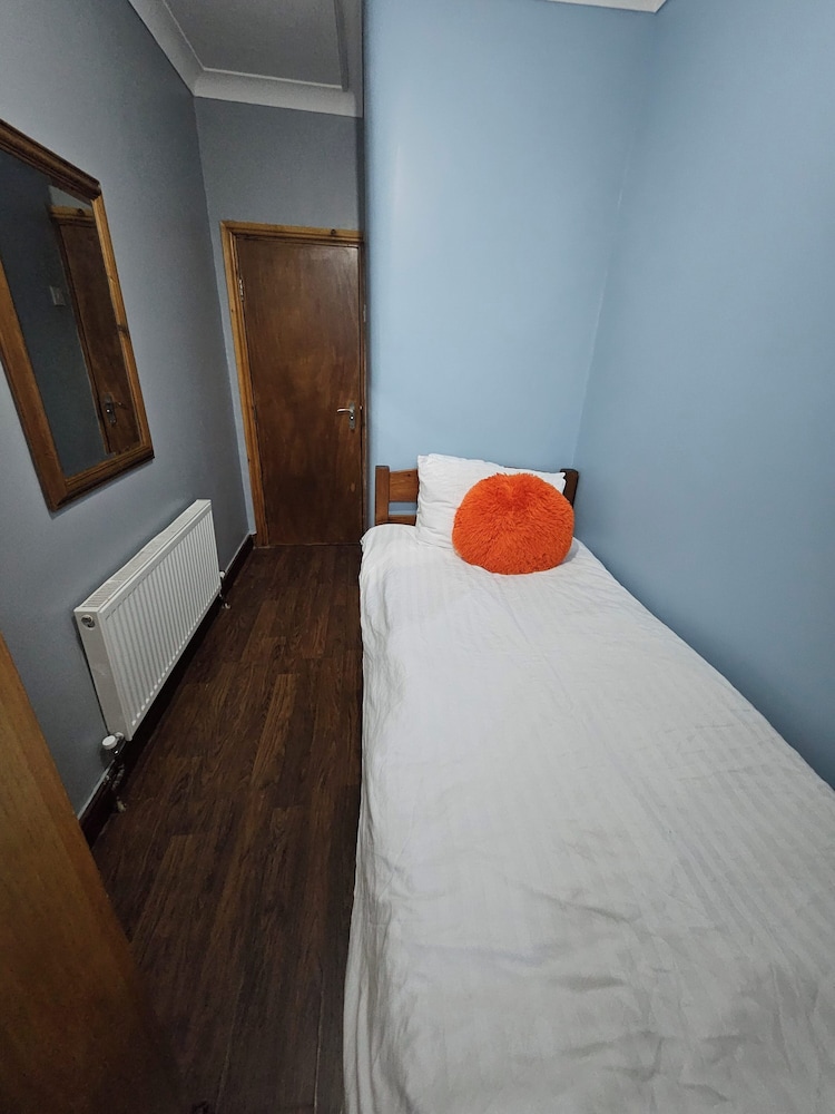 Standard Single Room, 1 Twin Bed (Shared) photo 1