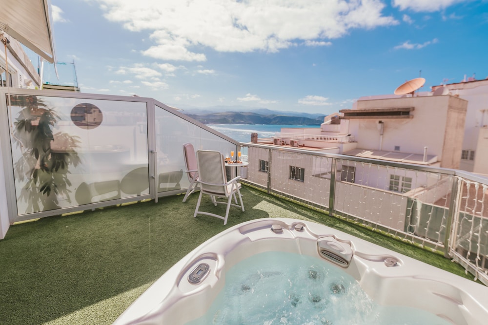 Suite, Terrace (and Jacuzzi)