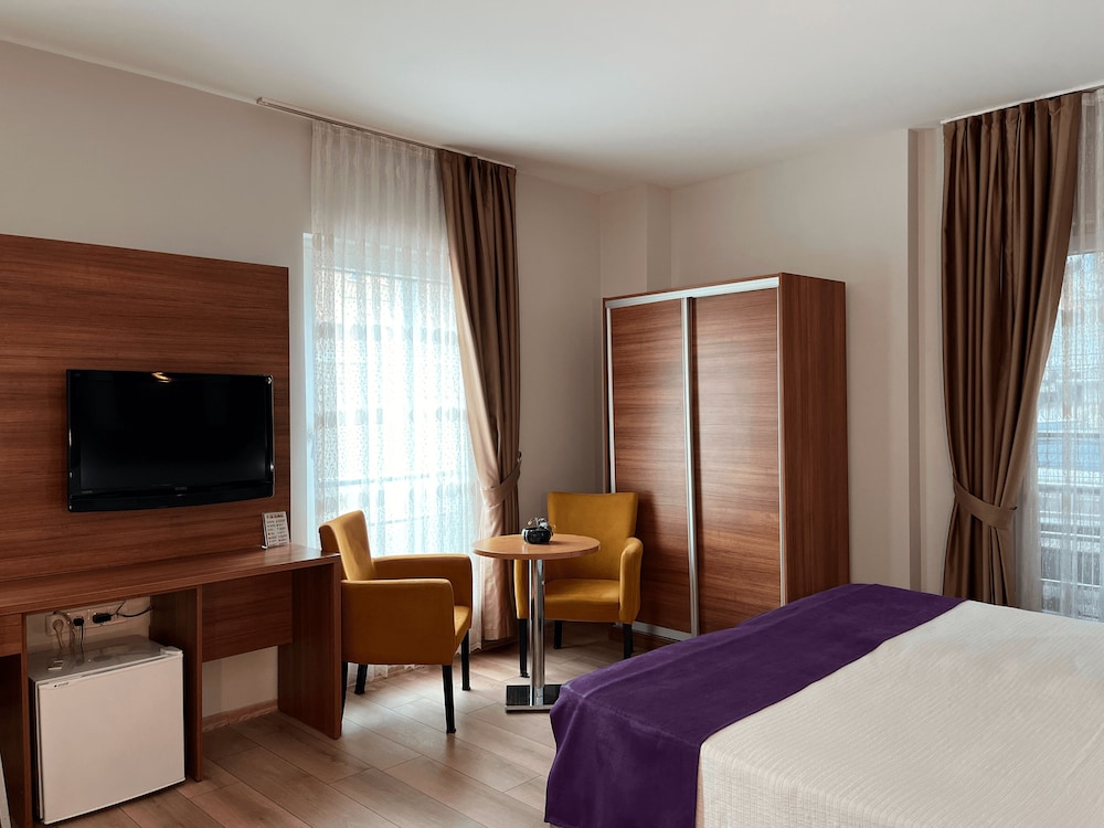 Standard Triple Room photo 2