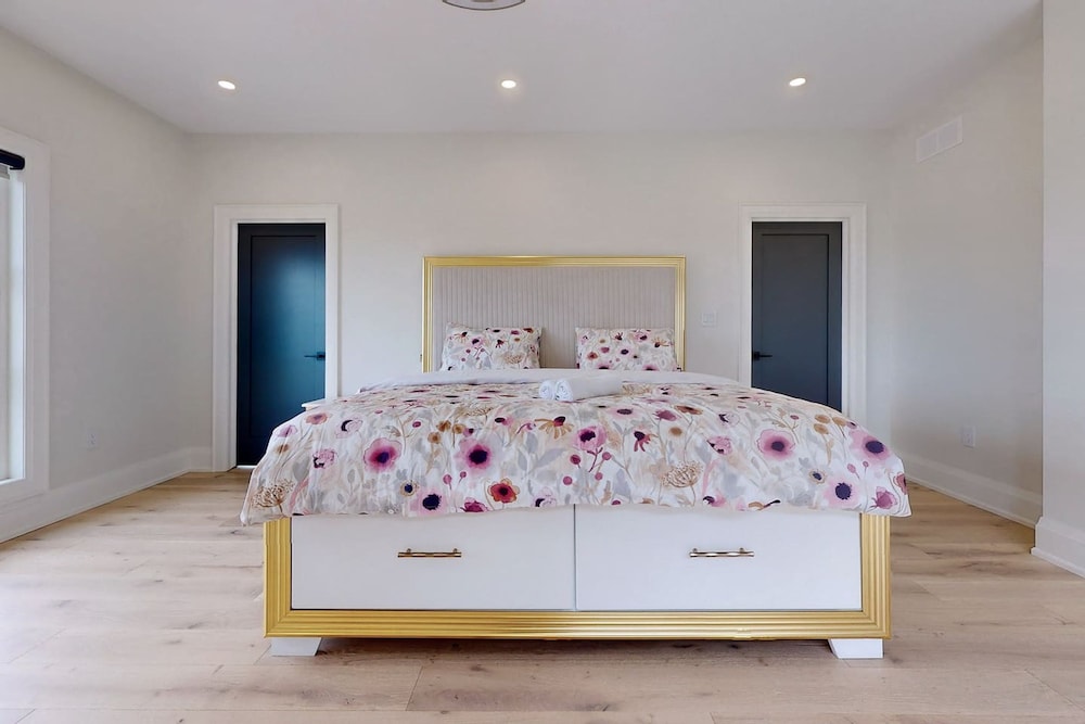 Villa photo 2