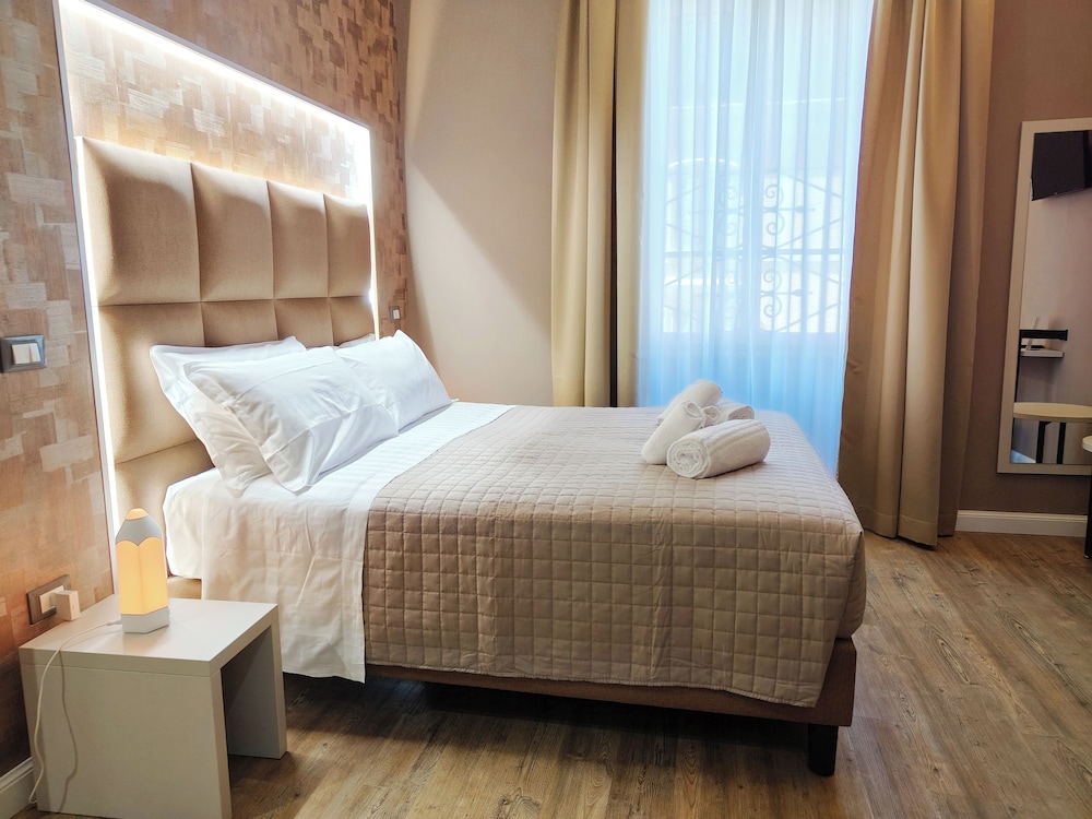 Deluxe Double or Twin Room, City View