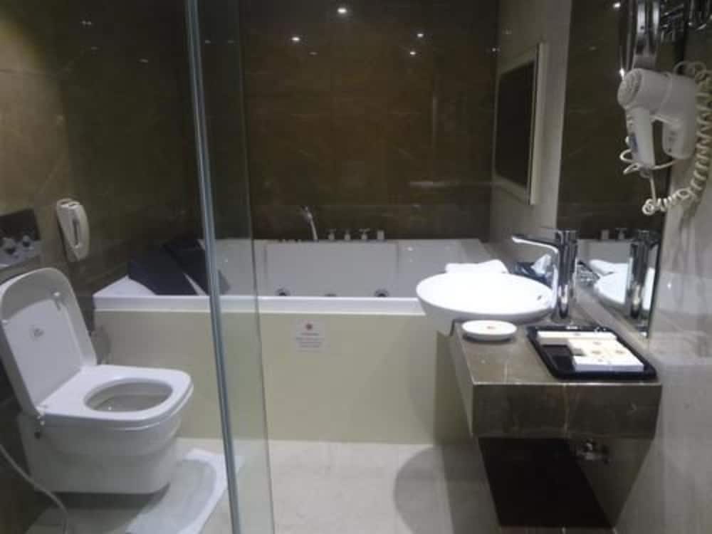 Junior Suite Room - Photo 6