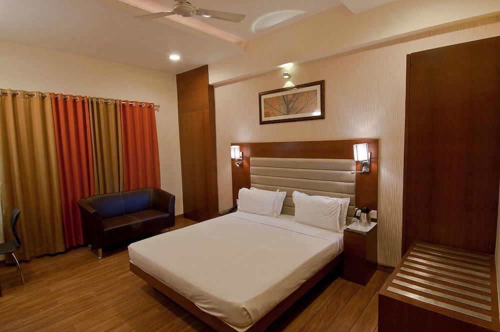 Deluxe Room - Photo 3