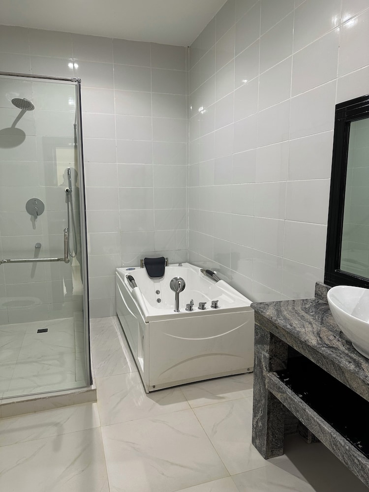 Exclusive Suite photo 3
