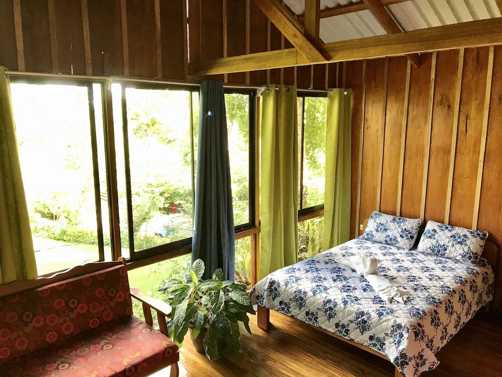 Standard Cabin photo 1