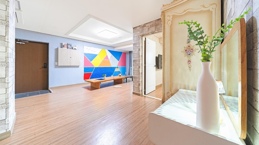 Basic Room, 2 Bedrooms (Family Room) photo 3