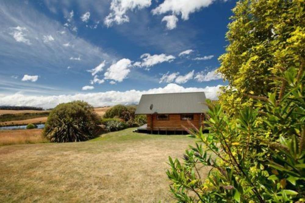 Log Cabin 1 photo 2
