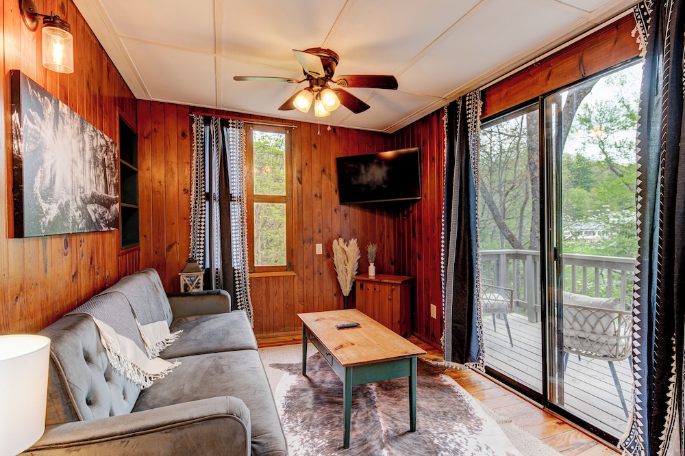 Comfort Chalet, Pets Allowed, Garden Area
