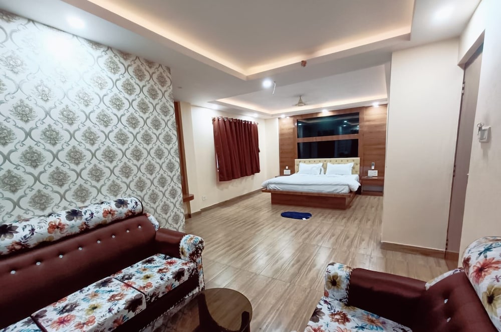 Executive Room - Photo 3