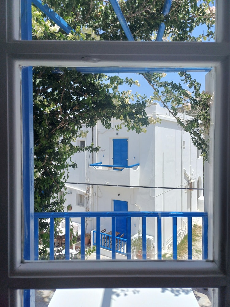 Superior Double or Twin Room, Mountain View (Upper Floor) photo 2