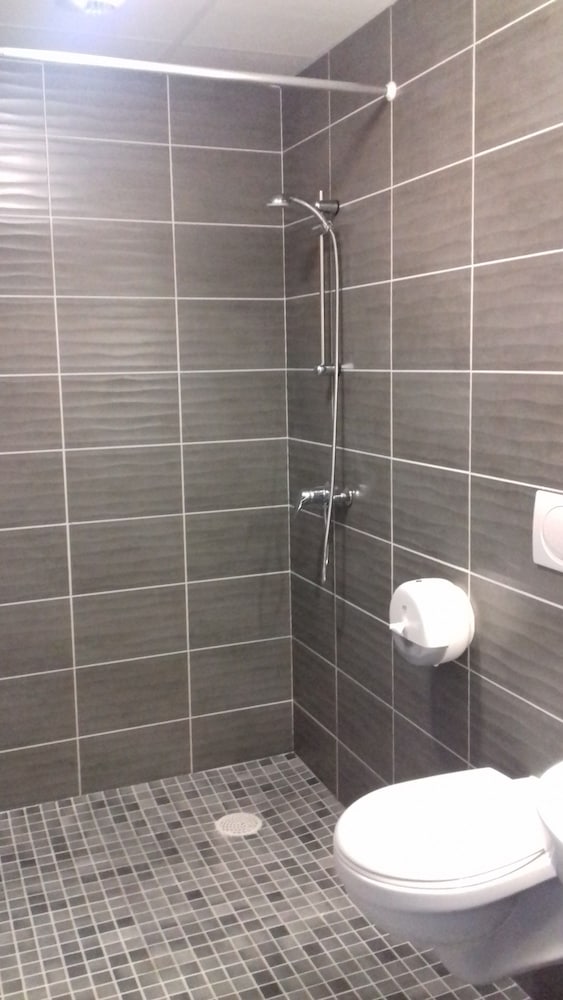 Room (4 pers.) photo 2