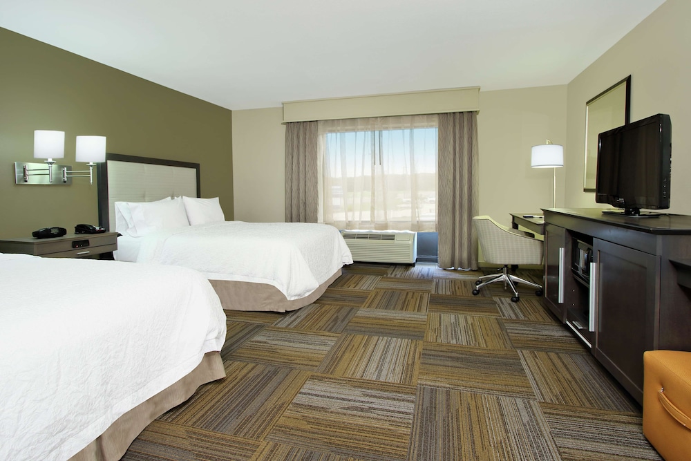 Room, 2 Queen Beds, Accessible, Non Smoking - Photo 2