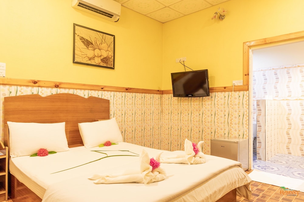 Deluxe Twin Room, 2 Bedrooms, Beachside