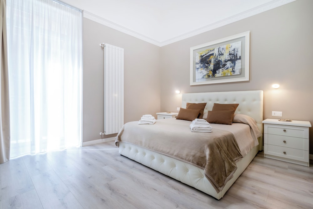 Deluxe Double Room, City View