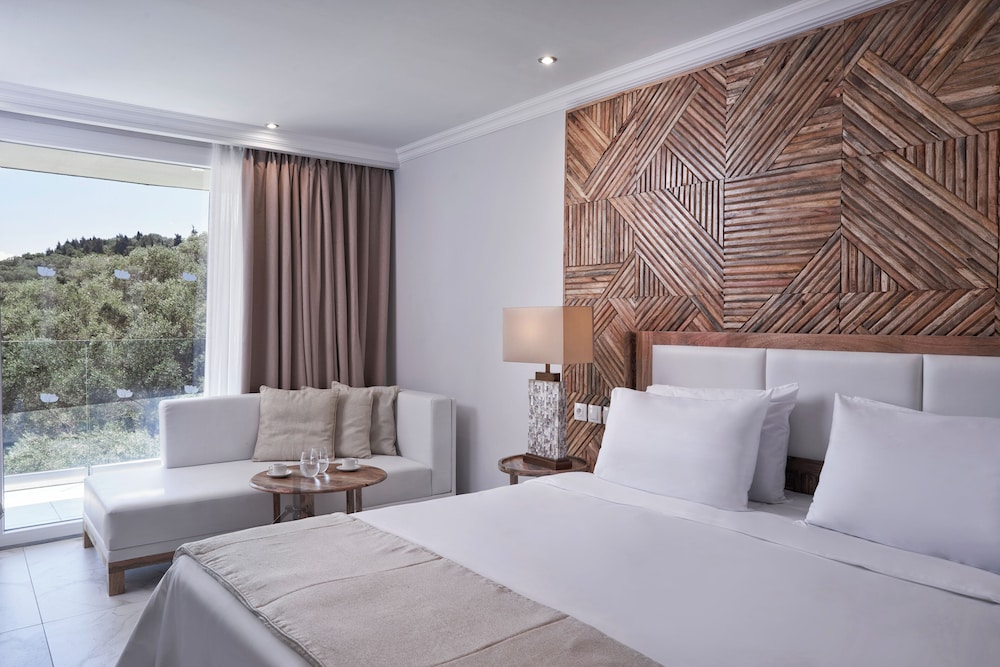 Superior Double Room with Mountain View - Photo 1