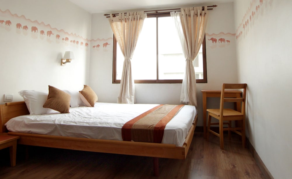 Deluxe Room, 1 Double Bed, Non Smoking photo 1