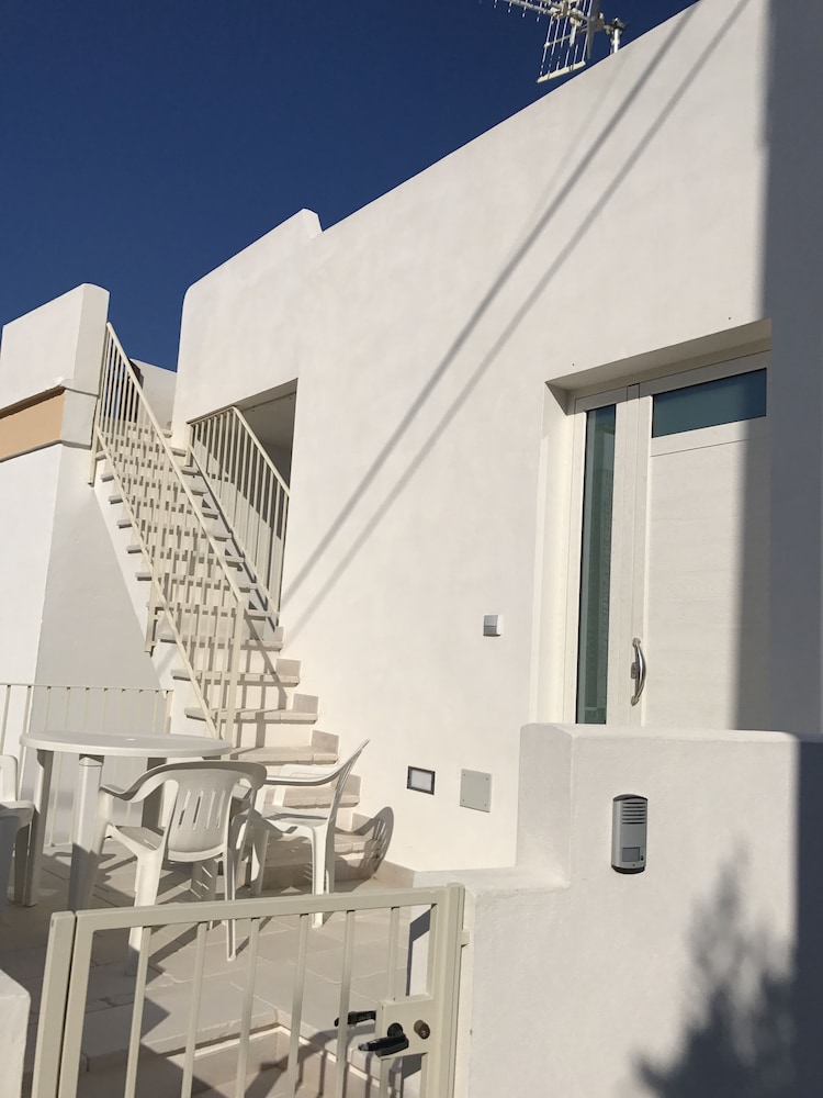 Deluxe Apartment, 2 Bedrooms, Sea View photo 3