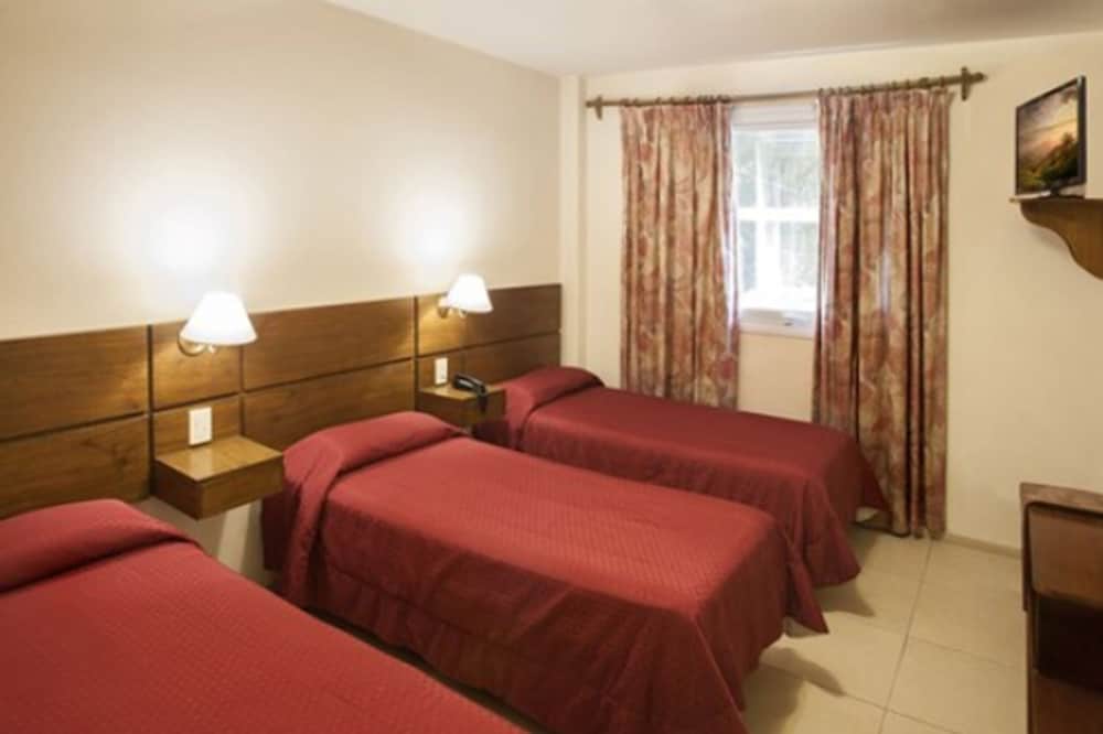 Triple Room, 3 Twin Beds photo 1