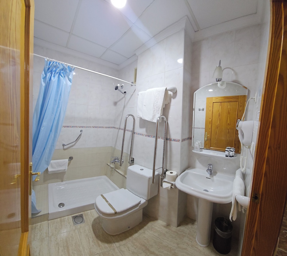 Standard Single Room, City View photo 2