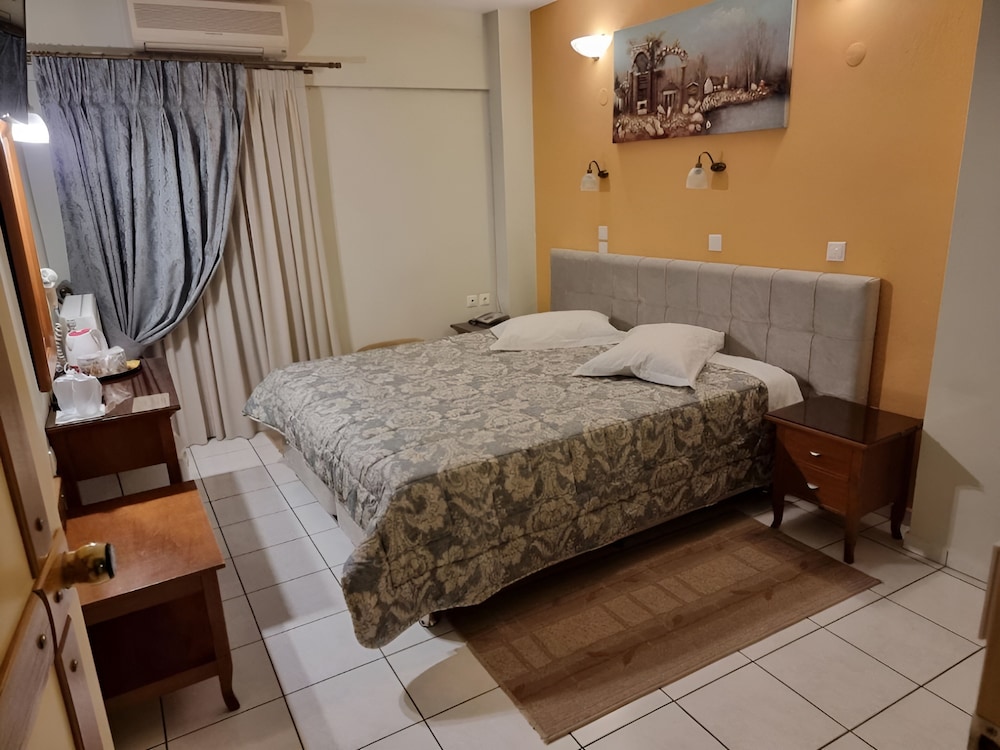 Double Room - Photo 12