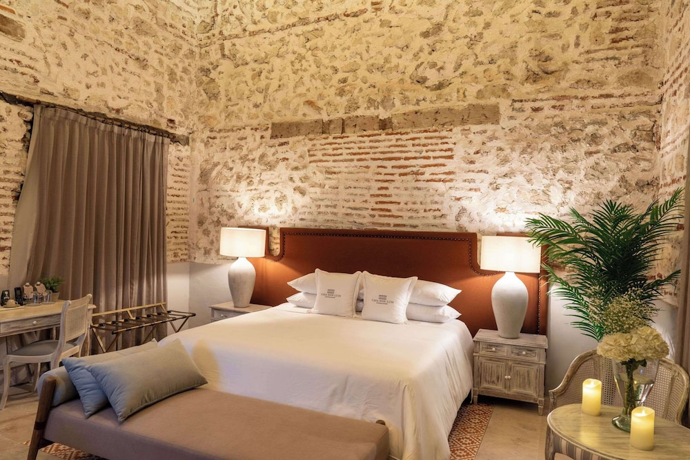 Suite, 1 Bedroom, Non Smoking, Balcony - Photo 10