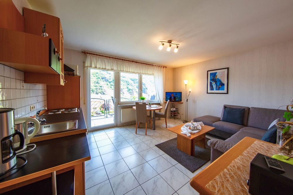 Holiday Apartment 3 Dornfelder photo 1