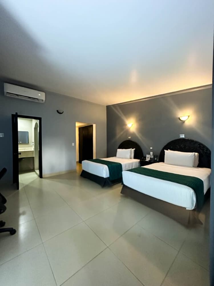 Standard Double Room, Pool View photo 3
