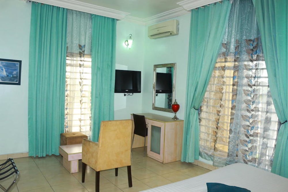 Deluxe Room - Photo 1