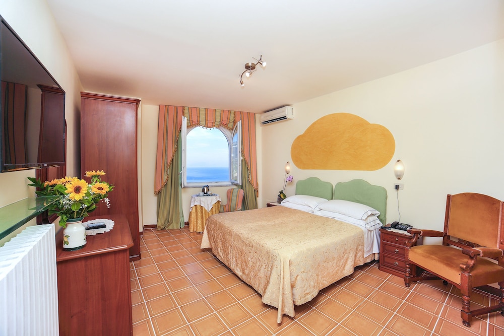 Superior Double Room, Sea View